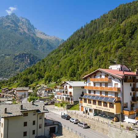 Hotel Biancospino Lanzada Екстериор снимка