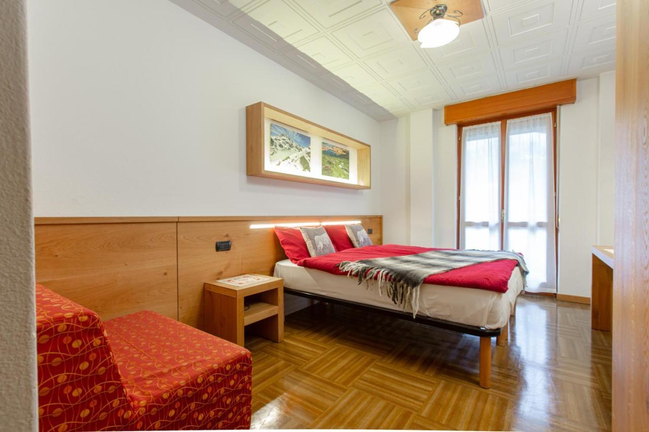 Hotel Biancospino Lanzada Екстериор снимка
