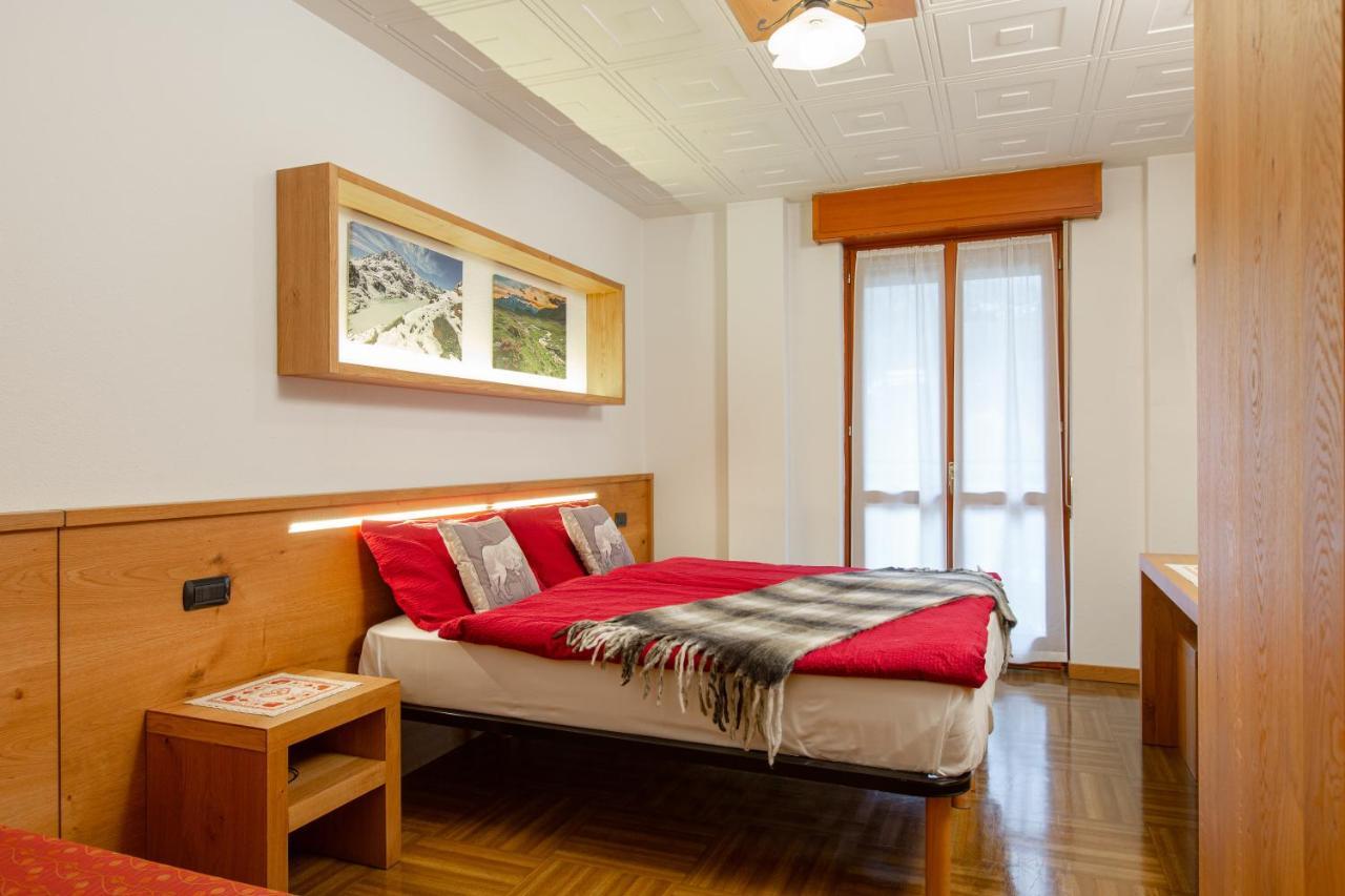 Hotel Biancospino Lanzada Екстериор снимка
