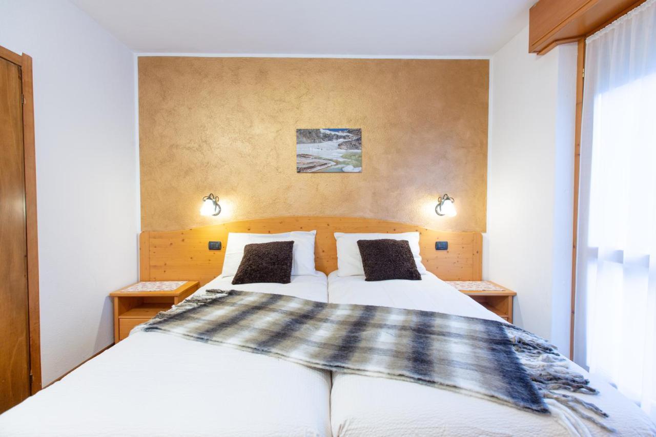 Hotel Biancospino Lanzada Екстериор снимка