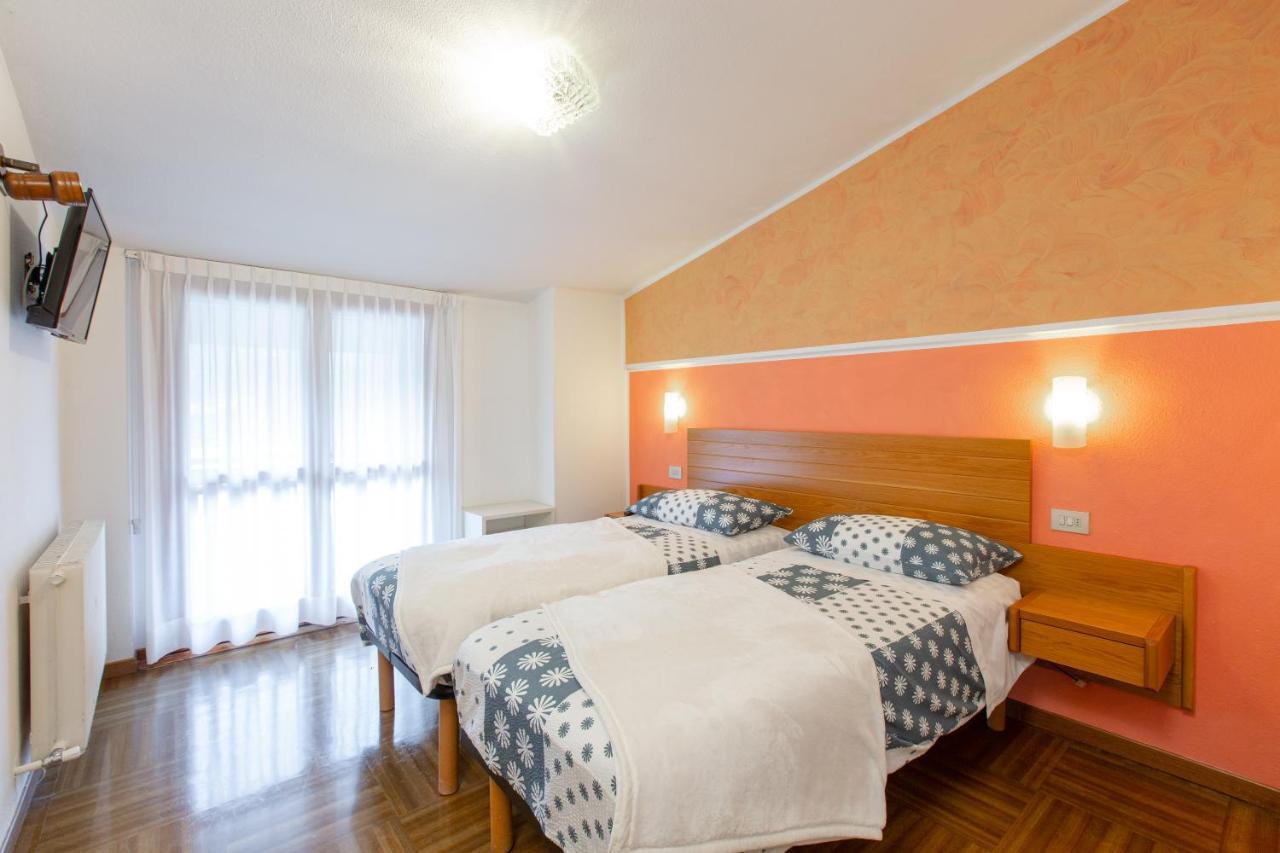 Hotel Biancospino Lanzada Екстериор снимка