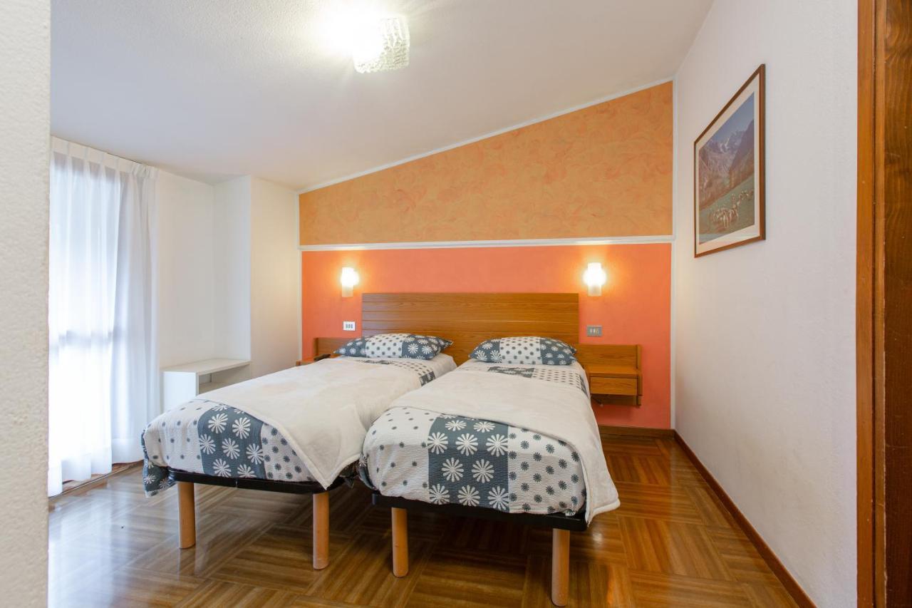 Hotel Biancospino Lanzada Екстериор снимка