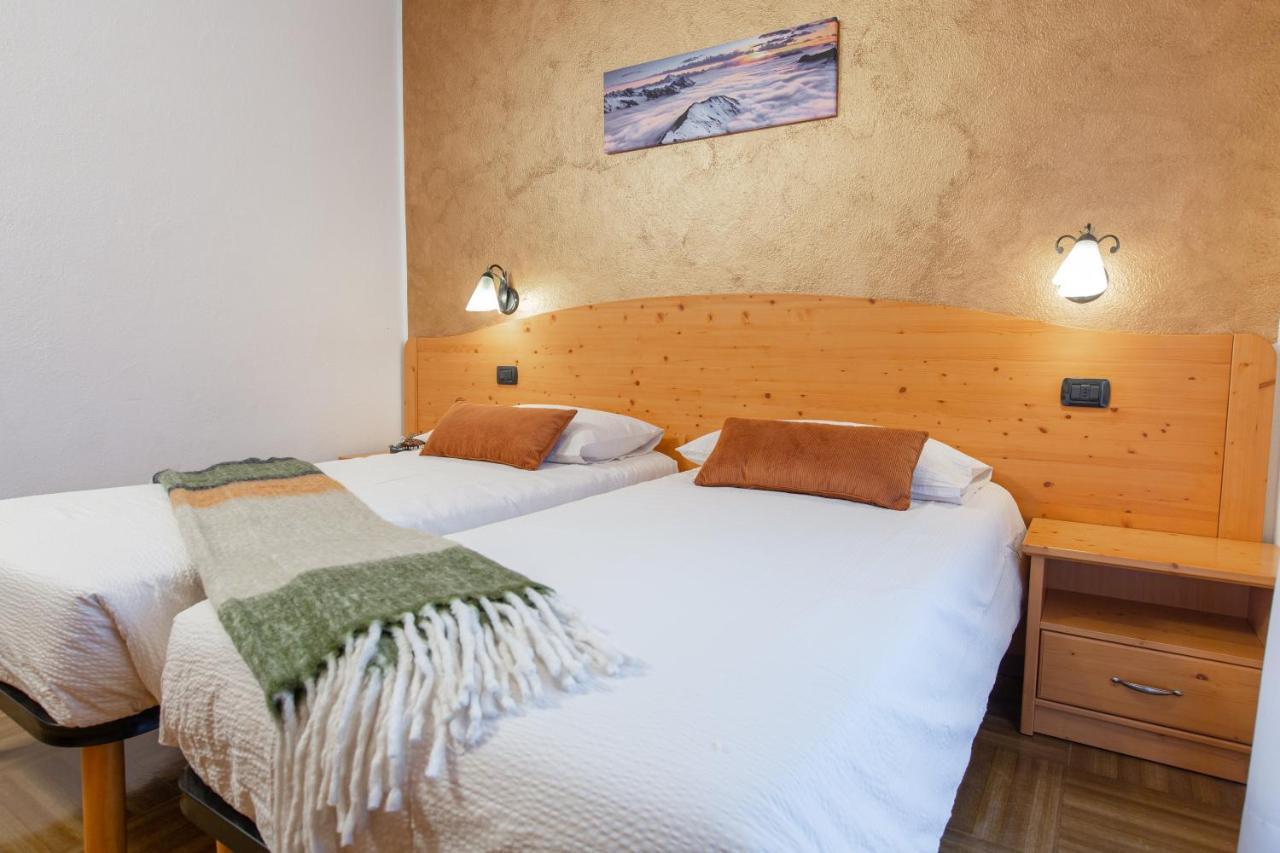 Hotel Biancospino Lanzada Екстериор снимка