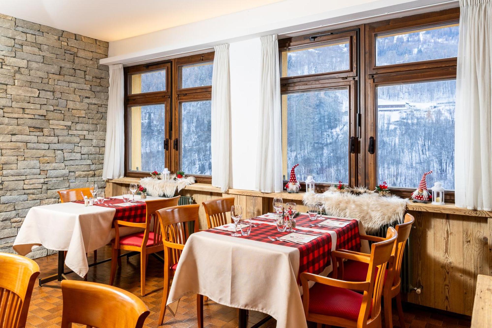 Hotel Biancospino Lanzada Екстериор снимка