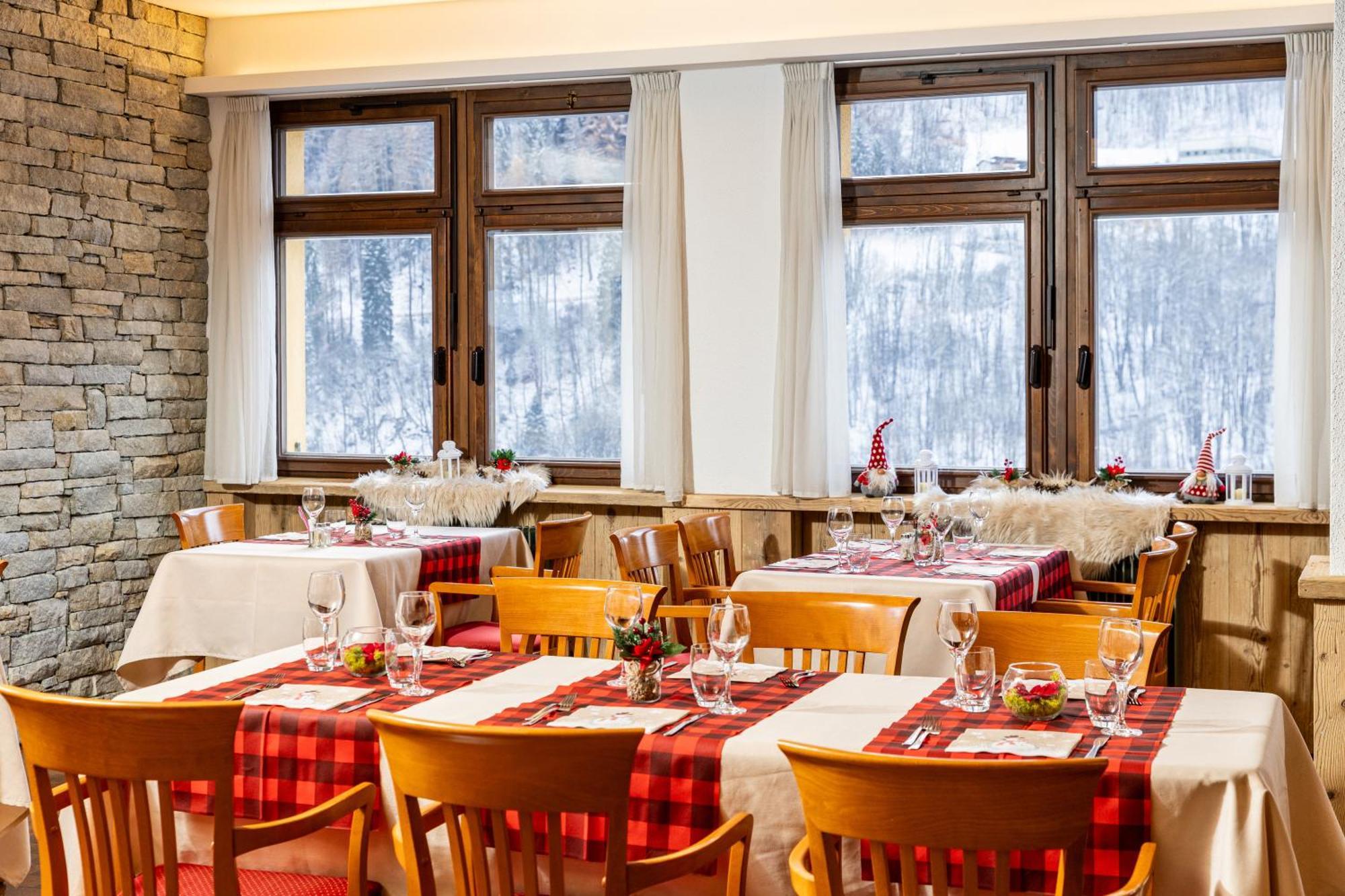 Hotel Biancospino Lanzada Екстериор снимка