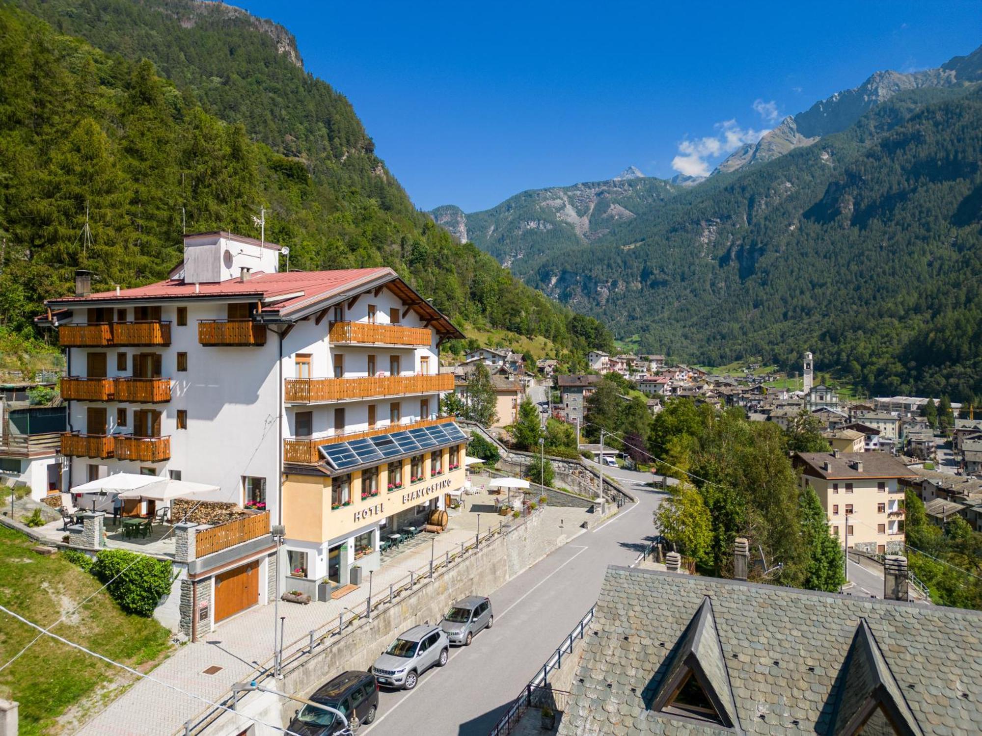 Hotel Biancospino Lanzada Екстериор снимка